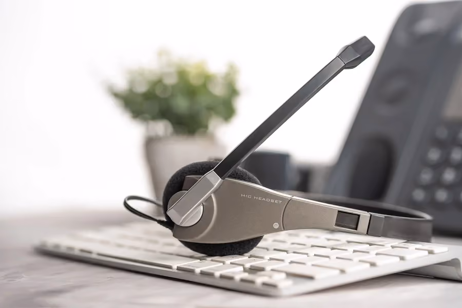 inbound vs outbound call center services