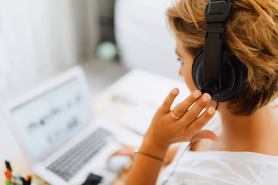 inbound call center vs outbound