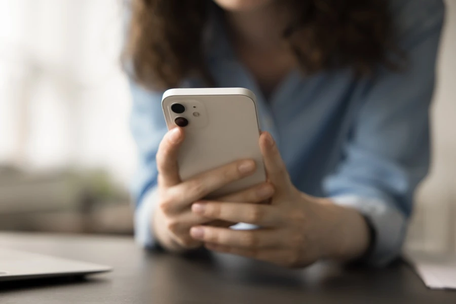 15 Cold Call Voicemail Script Examples