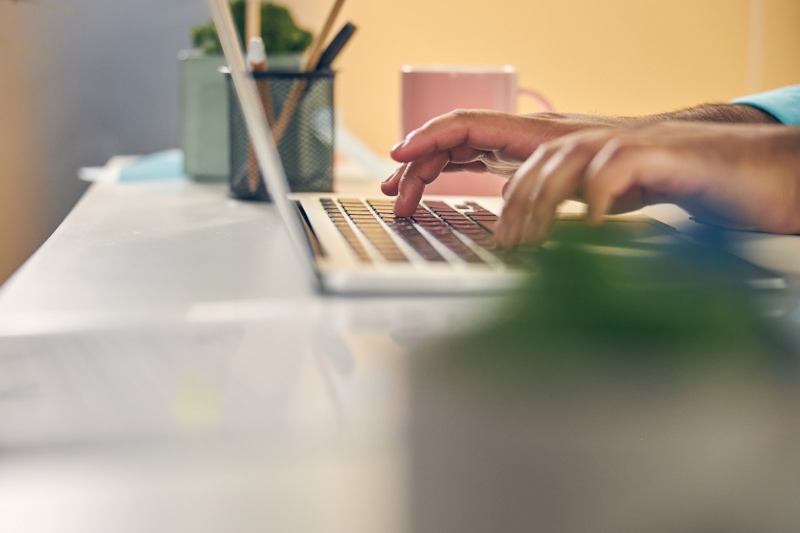 sales pitches, subject lines, reply rates, generic subject lines