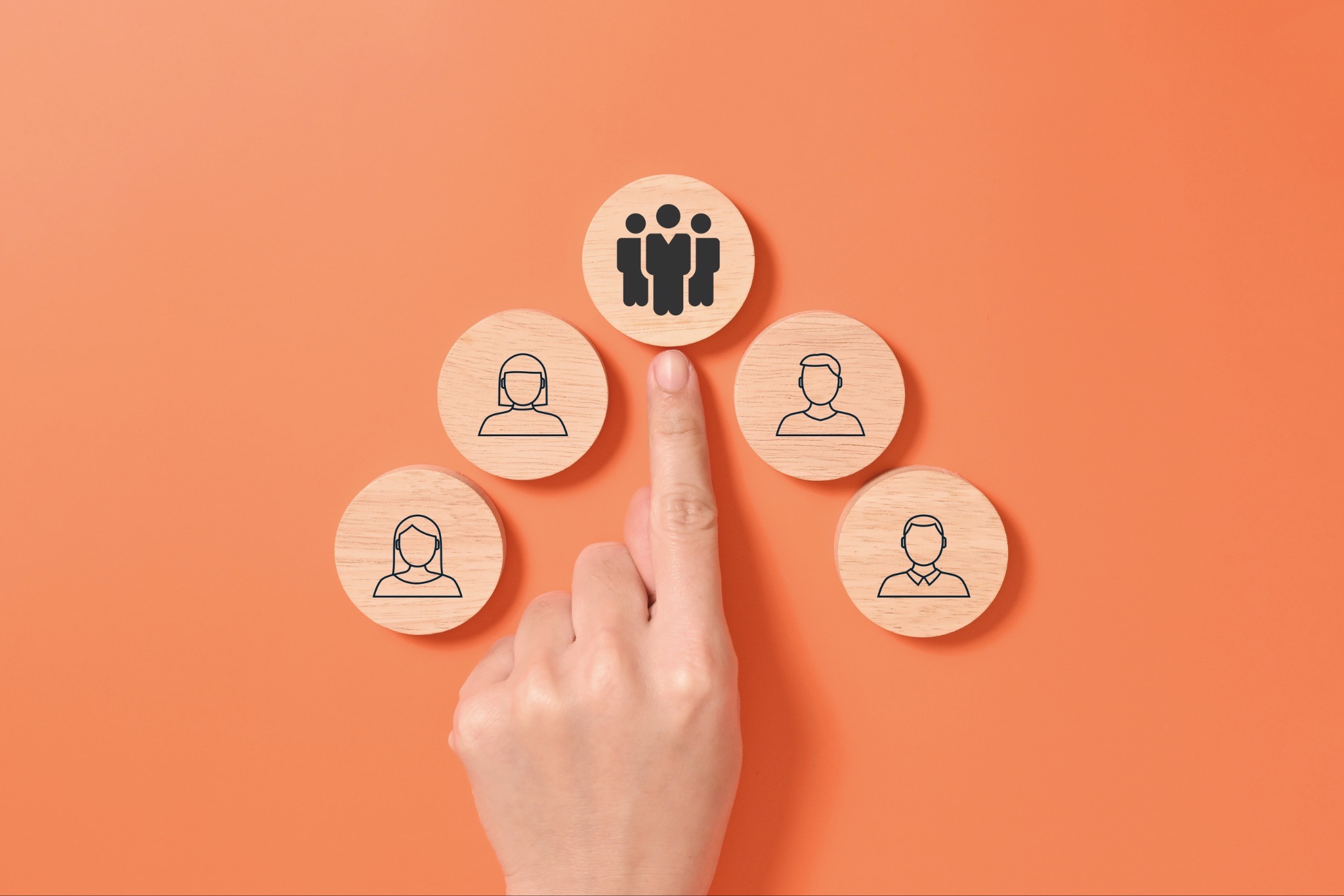 pipeline conversion metrics, qualified opportunities tracking, sales stage conversion, win rate analysis, buyer engagement signals, pipeline coverage ratio, sales opportunity qualification