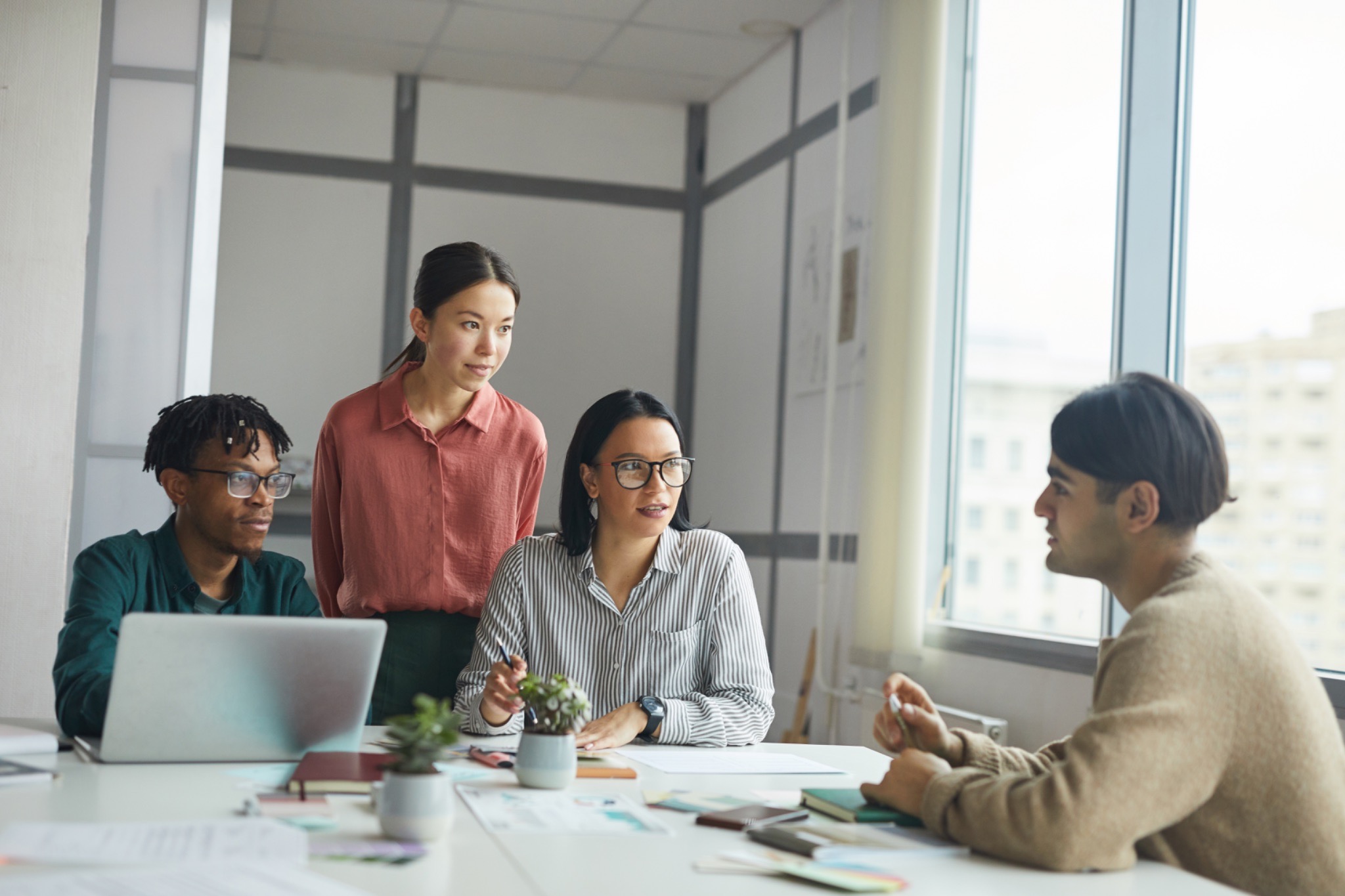 sales targeting strategy meeting, B2B ICP discussion, sales team strategic planning, outbound targeting session, sales sequence strategy meeting, team reviewing sales approach, strategic sales discussion