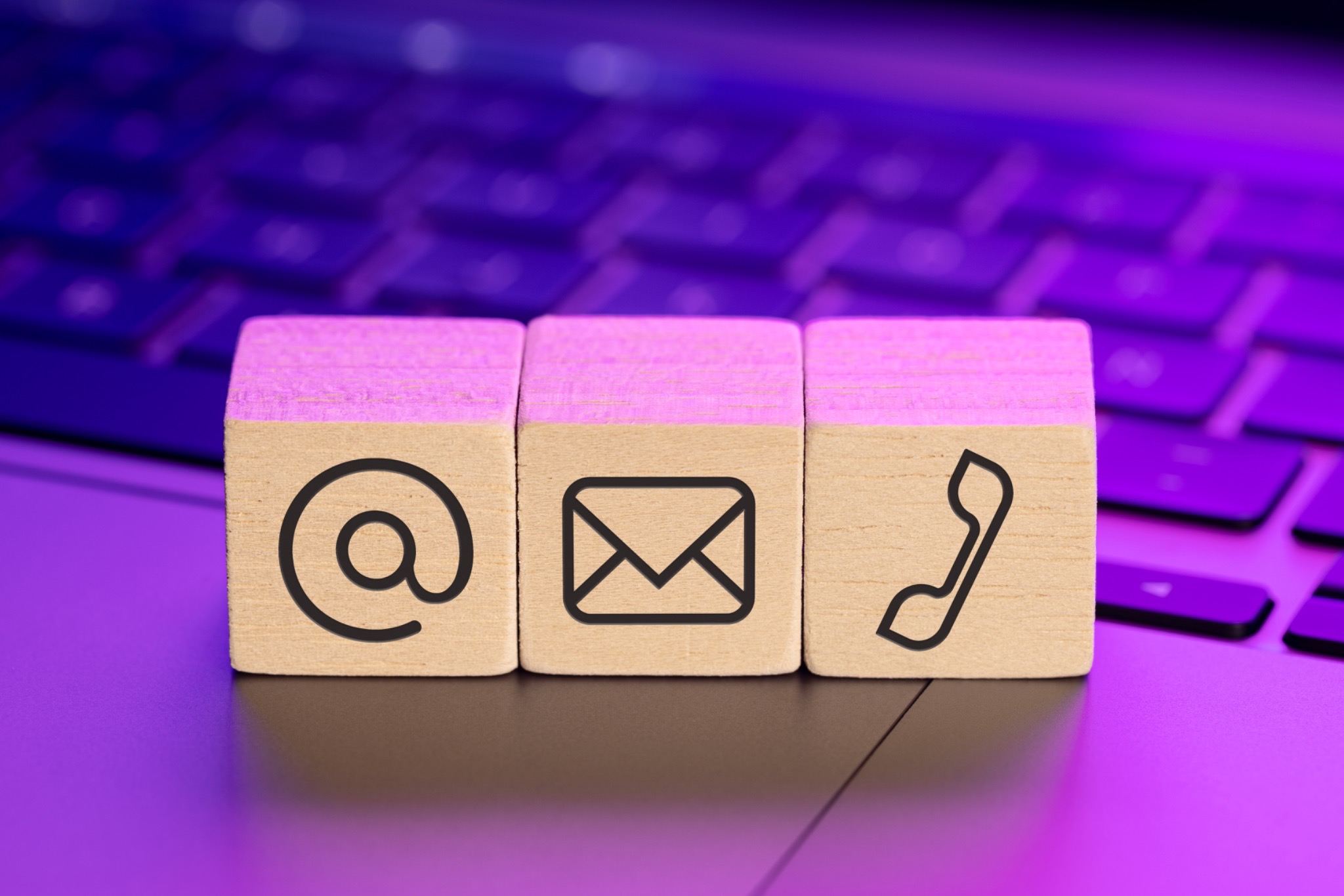 email sequence testing icons, follow-up channel optimization, sales communication testing, outreach iteration strategy, multi-channel sequence blocks, sales cadence experimentation, email phone contact icons