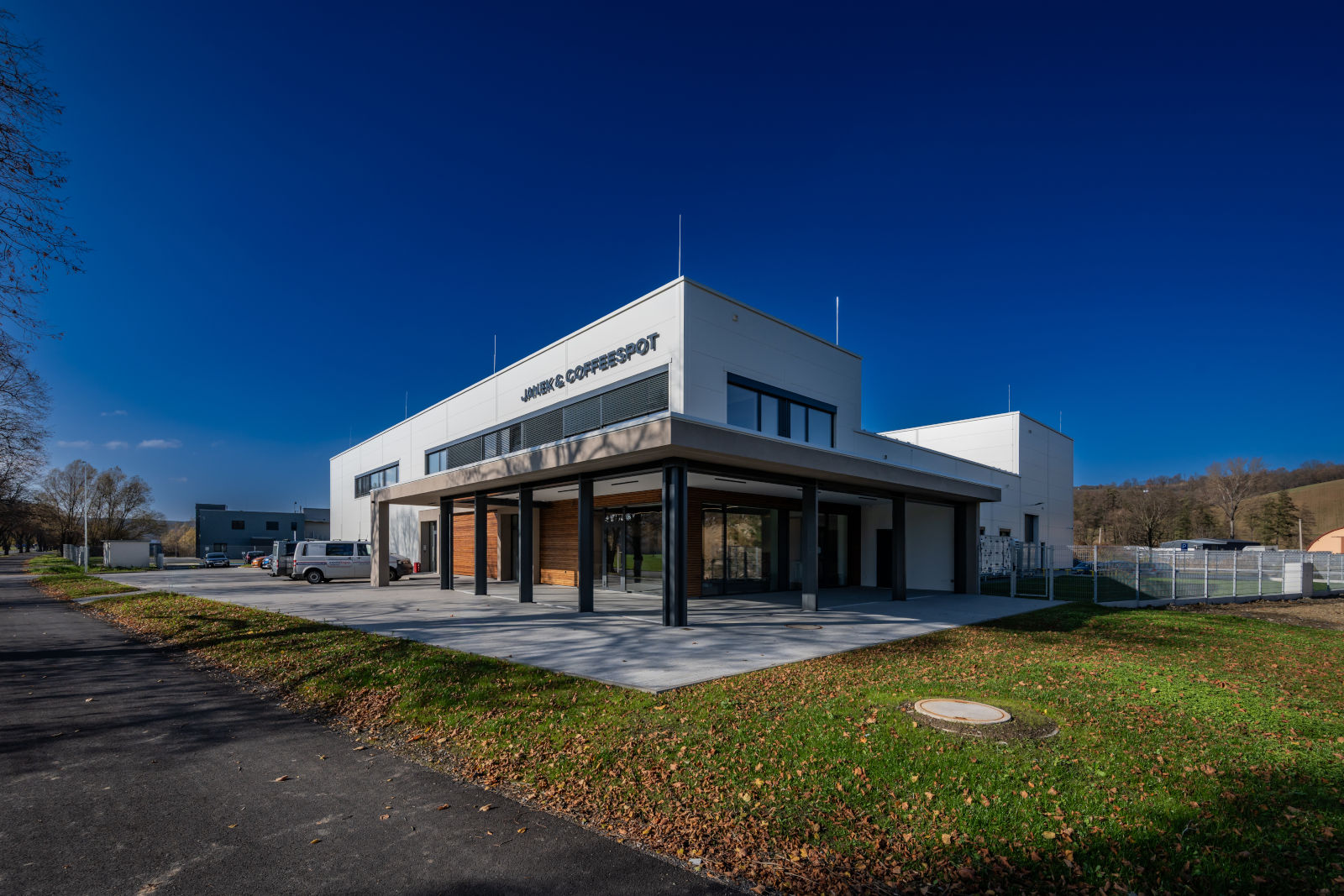 Výrobní hala Hradčovice