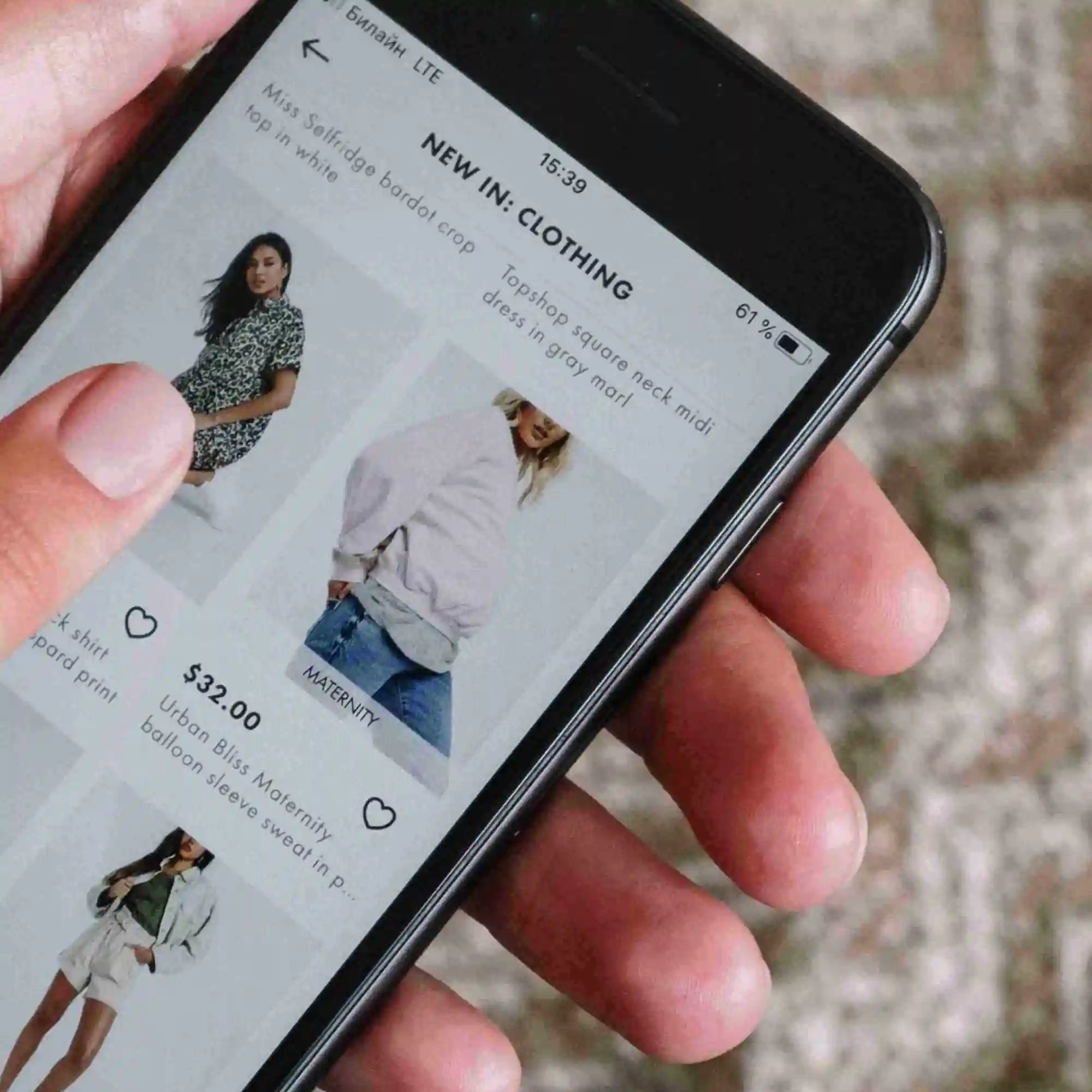 Convenience Meets Flexibility: Why The Future of Retail and Hospitality Is Mobile