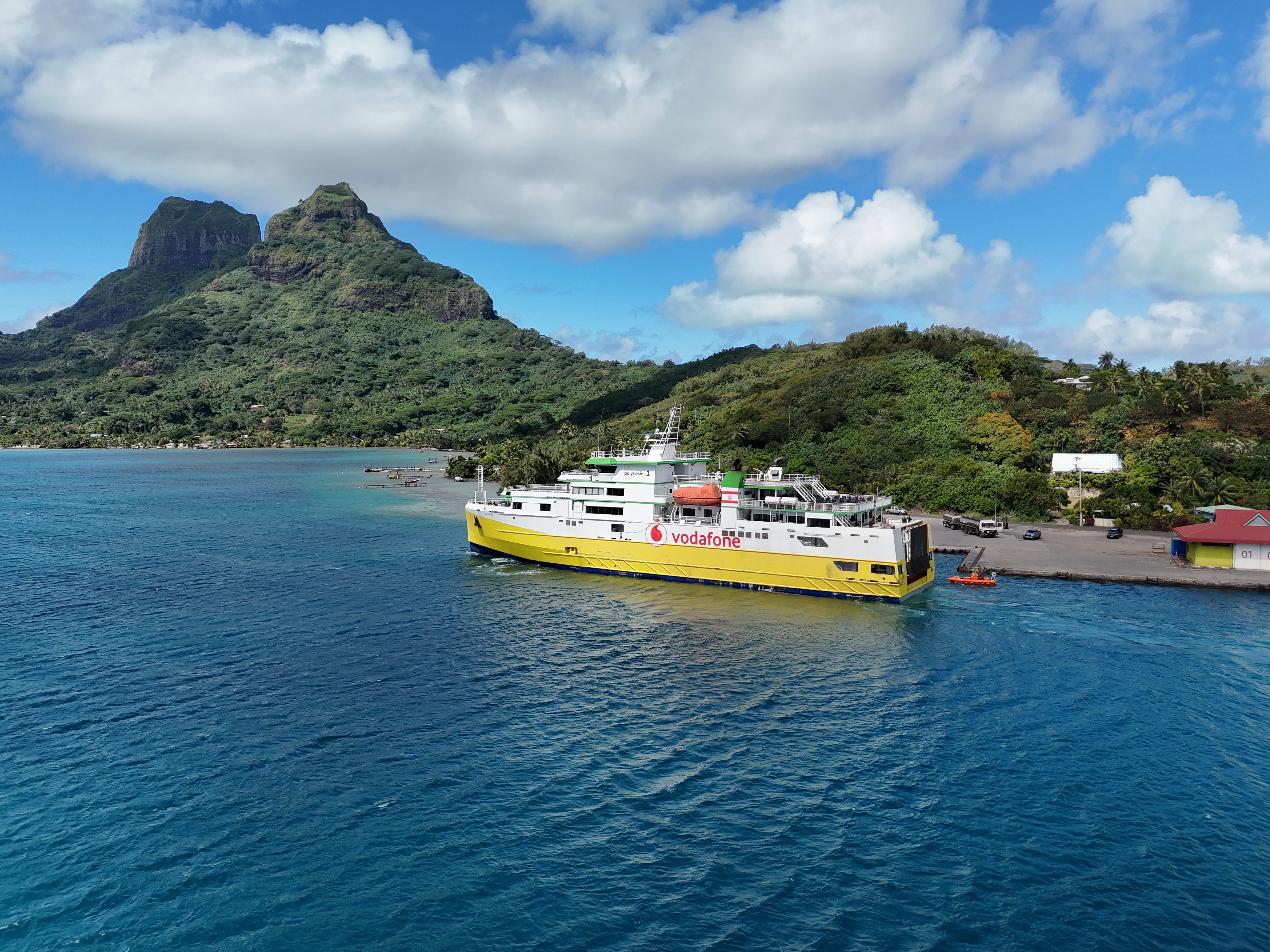 Vaeara'i: Sail the Soul of Polynesia