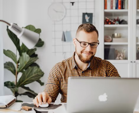 Hire the best Investment Analysts, anywhere! 1