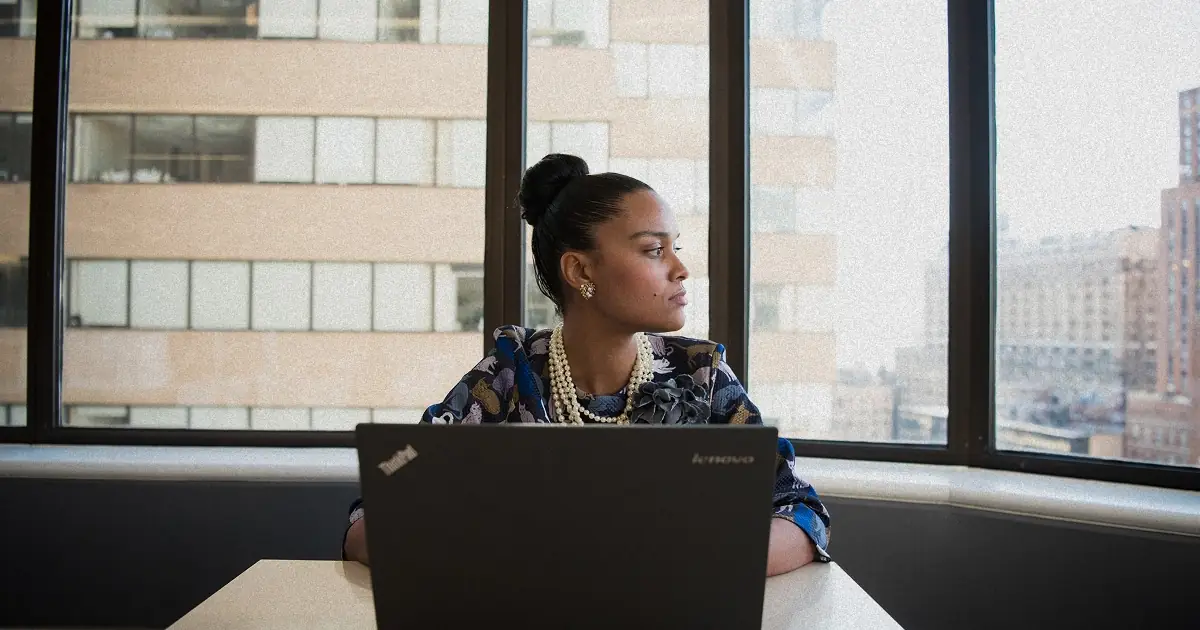 Onboarding a new hire while juggling your other responsibilities can be a challenge. Use this checklist to make sure you aren't forgetting anything important!