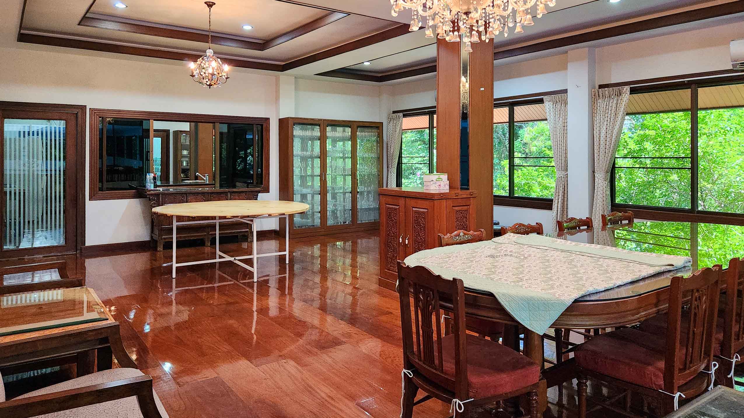 Expansive Luxury Estate on 7 Rai in Tranquil Nam Phrae, Hang Dong