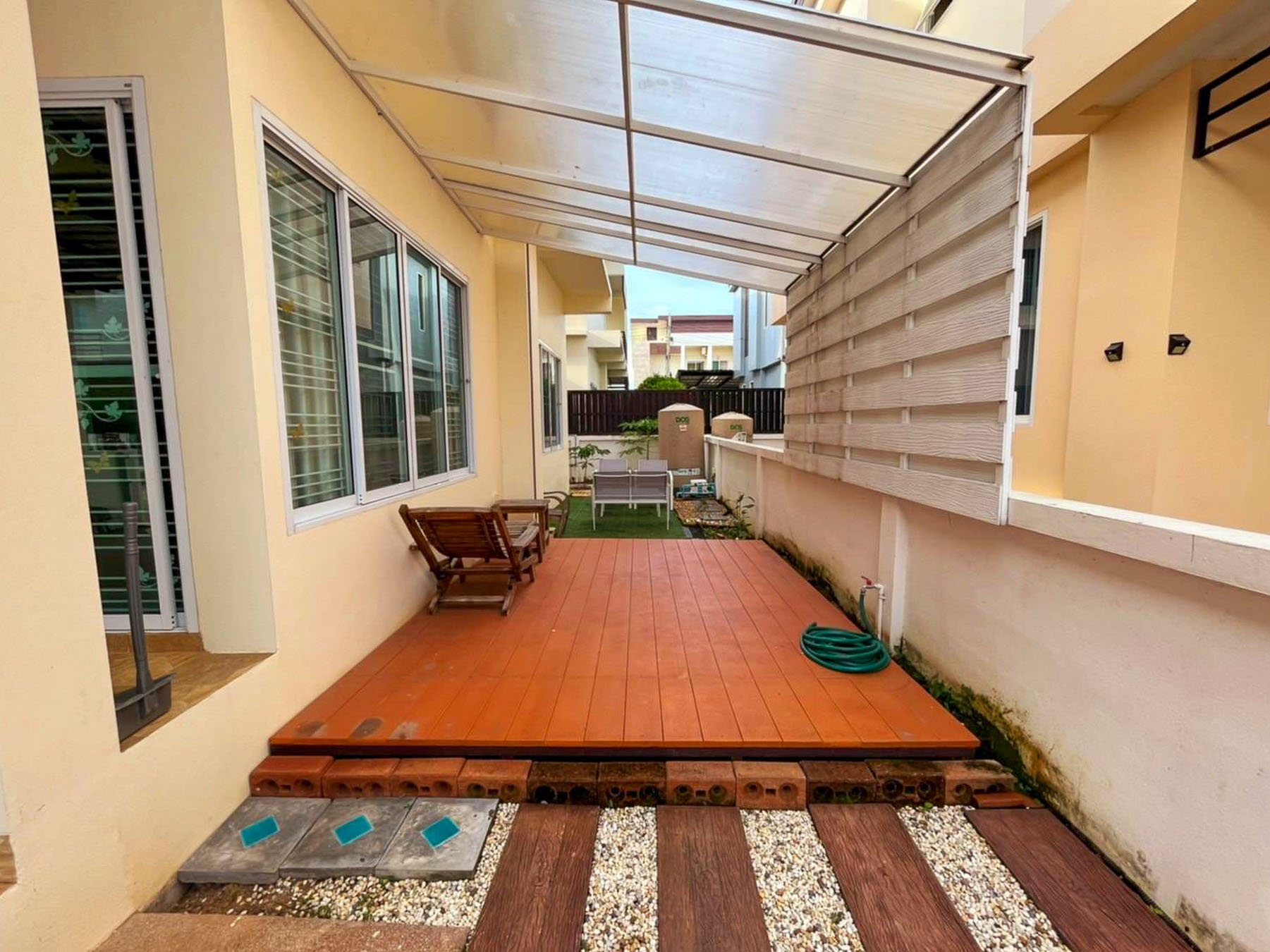 Furnished 3 Bedroom Duplex For Sale With Tenant In San Kamphaeng