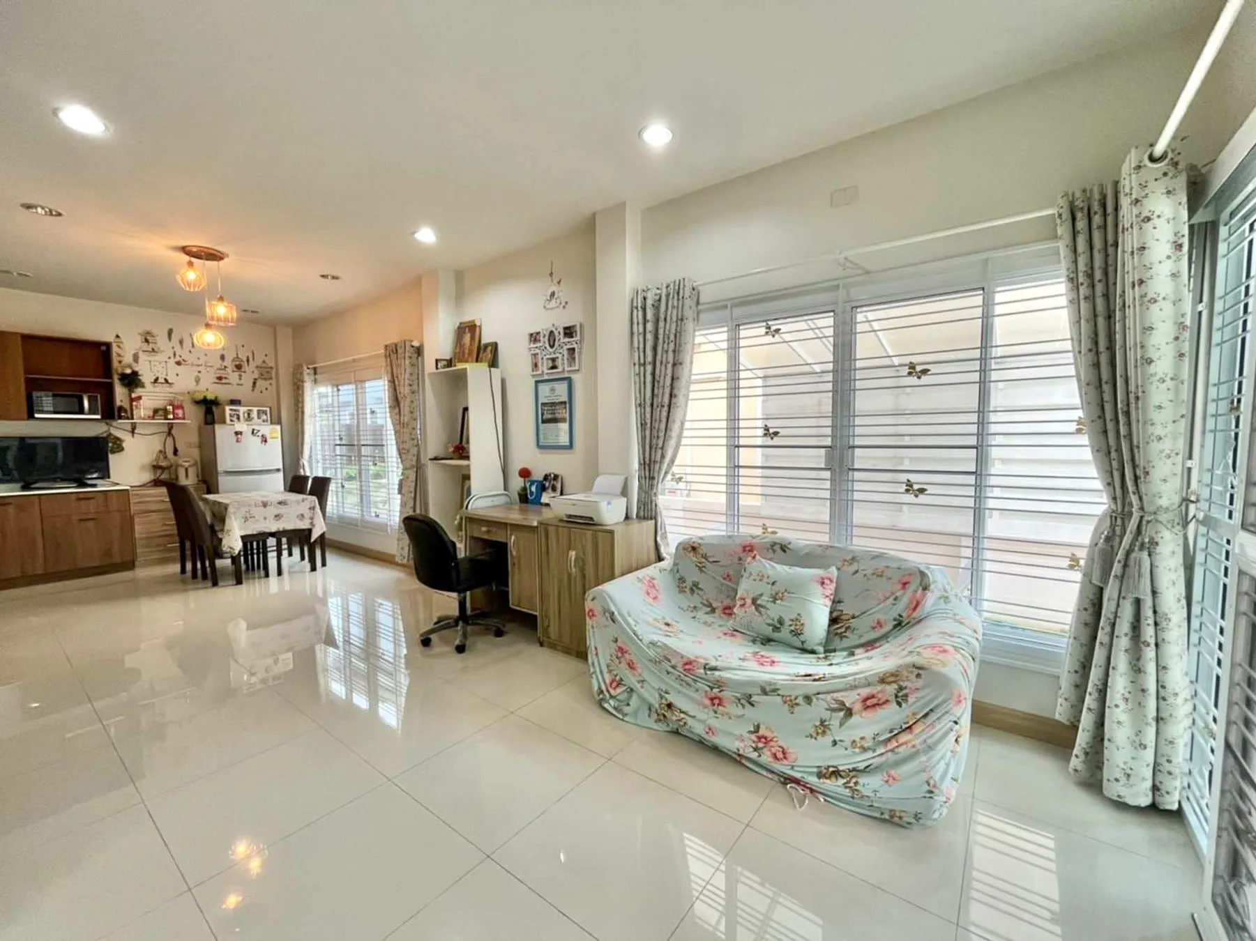 Furnished 3 Bedroom Duplex For Sale With Tenant In San Kamphaeng
