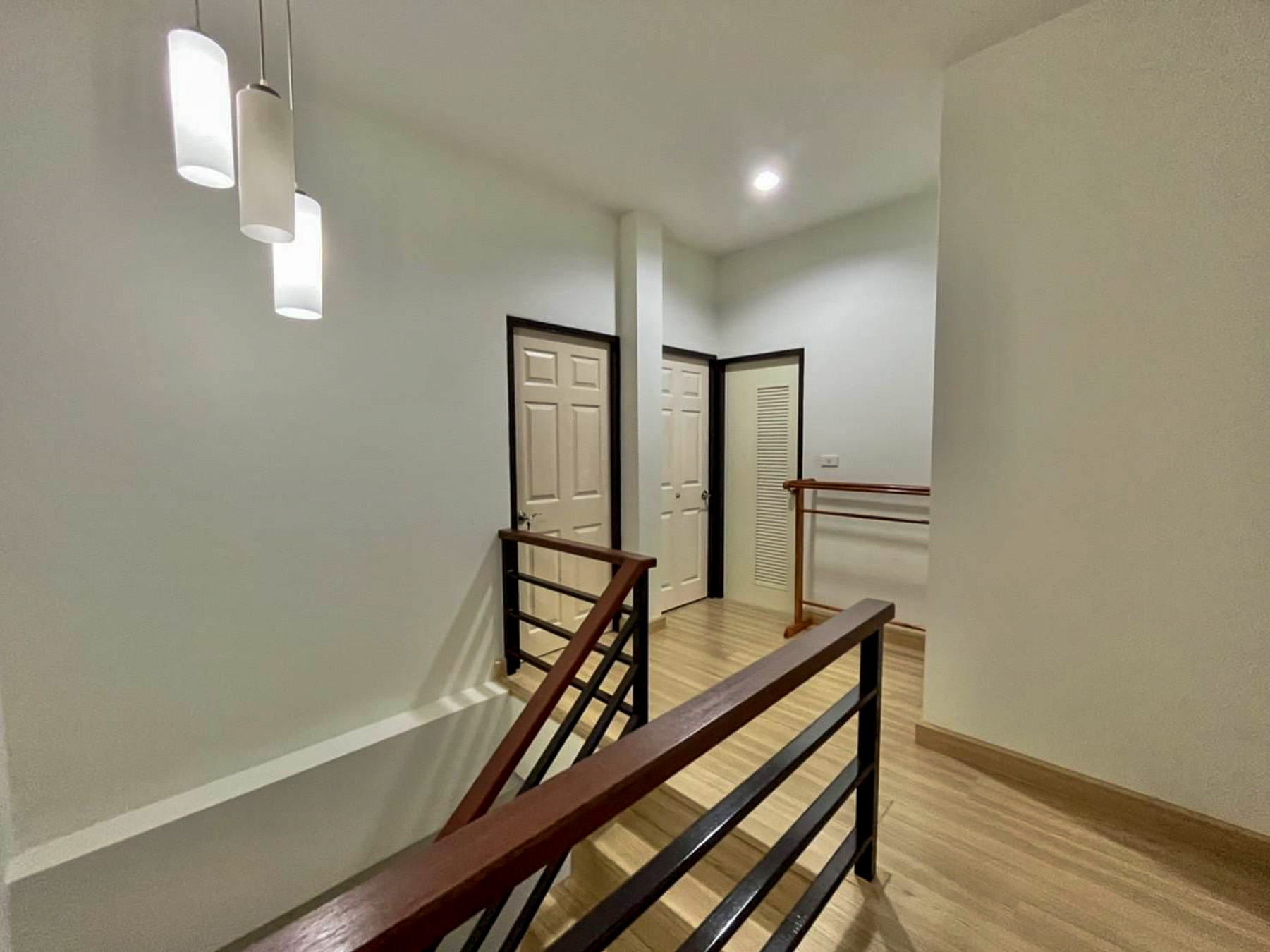 Furnished 3 Bedroom Duplex For Sale With Tenant In San Kamphaeng