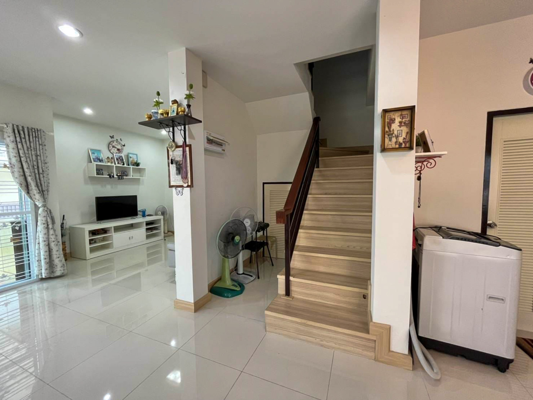 Furnished 3 Bedroom Duplex For Sale With Tenant In San Kamphaeng