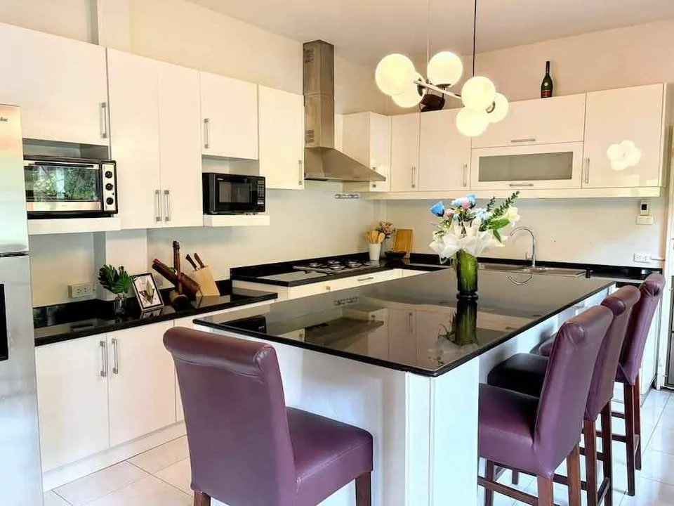 Your Perfect Single-Storey Life, Minutes from Top International Schools