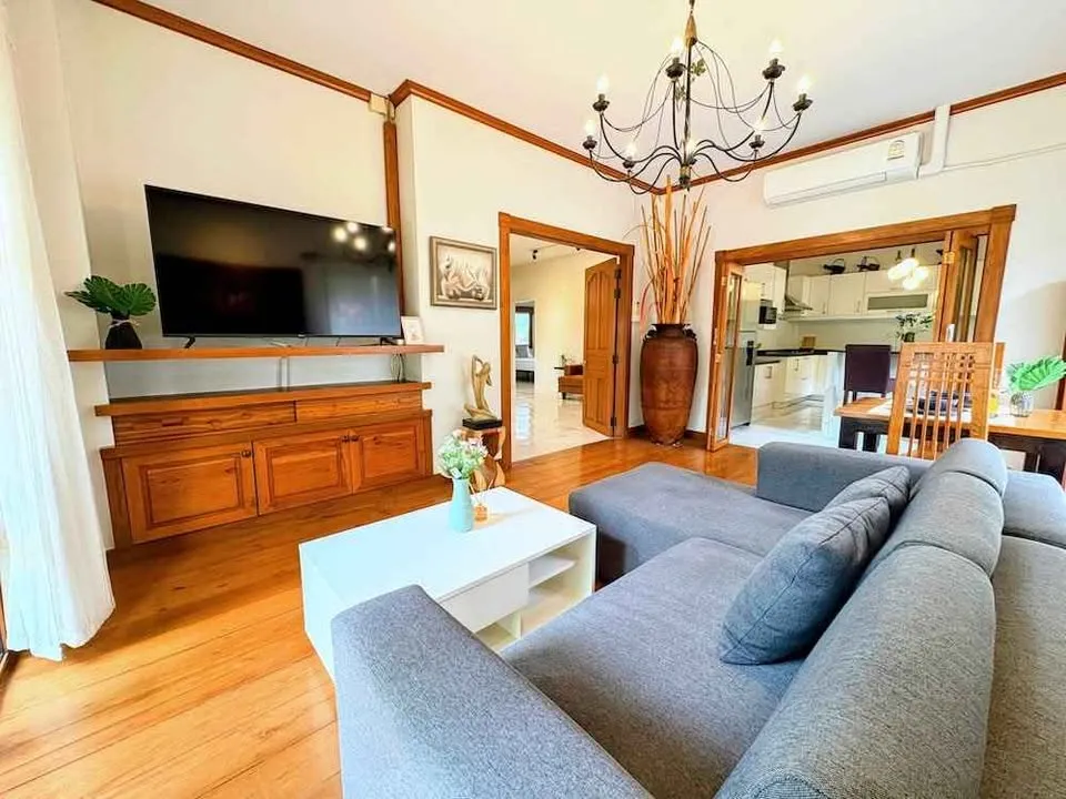 Your Perfect Single-Storey Life, Minutes from Top International Schools