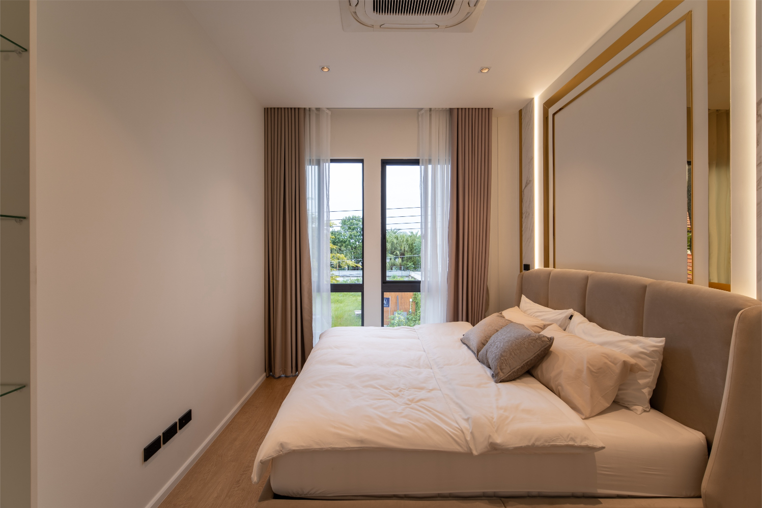 5BR Pool Villa For Sale Hang Dong | Chiang Mai