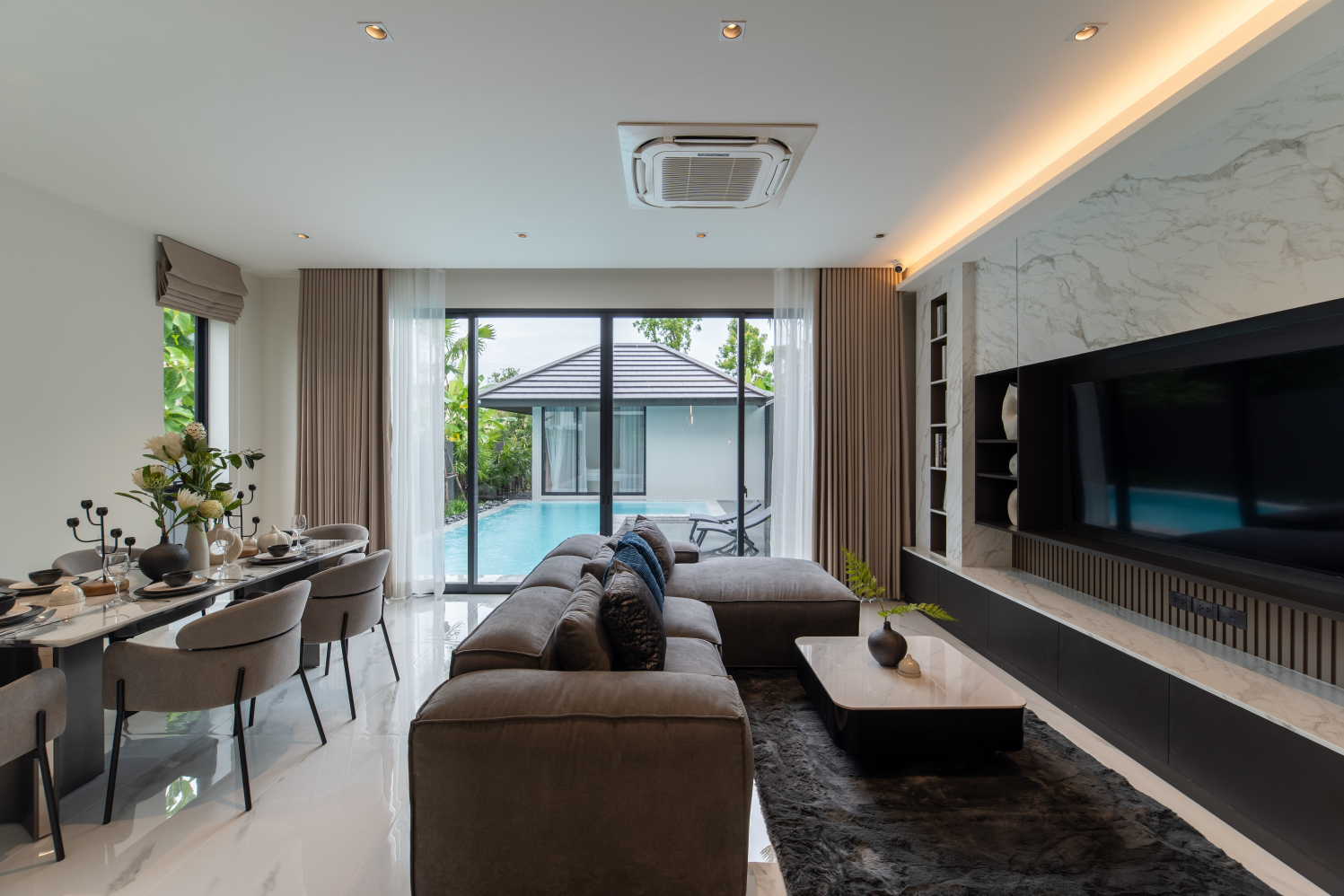5BR Pool Villa For Sale Hang Dong | Chiang Mai