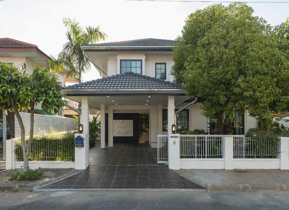 Main property image