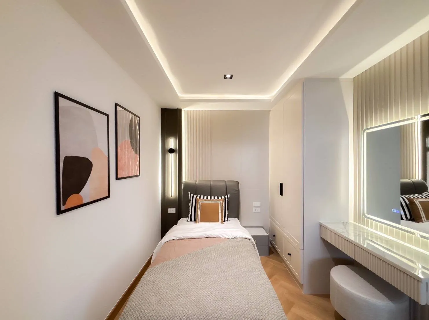 Suthep Penthouse for Sale  Mountain & City Views