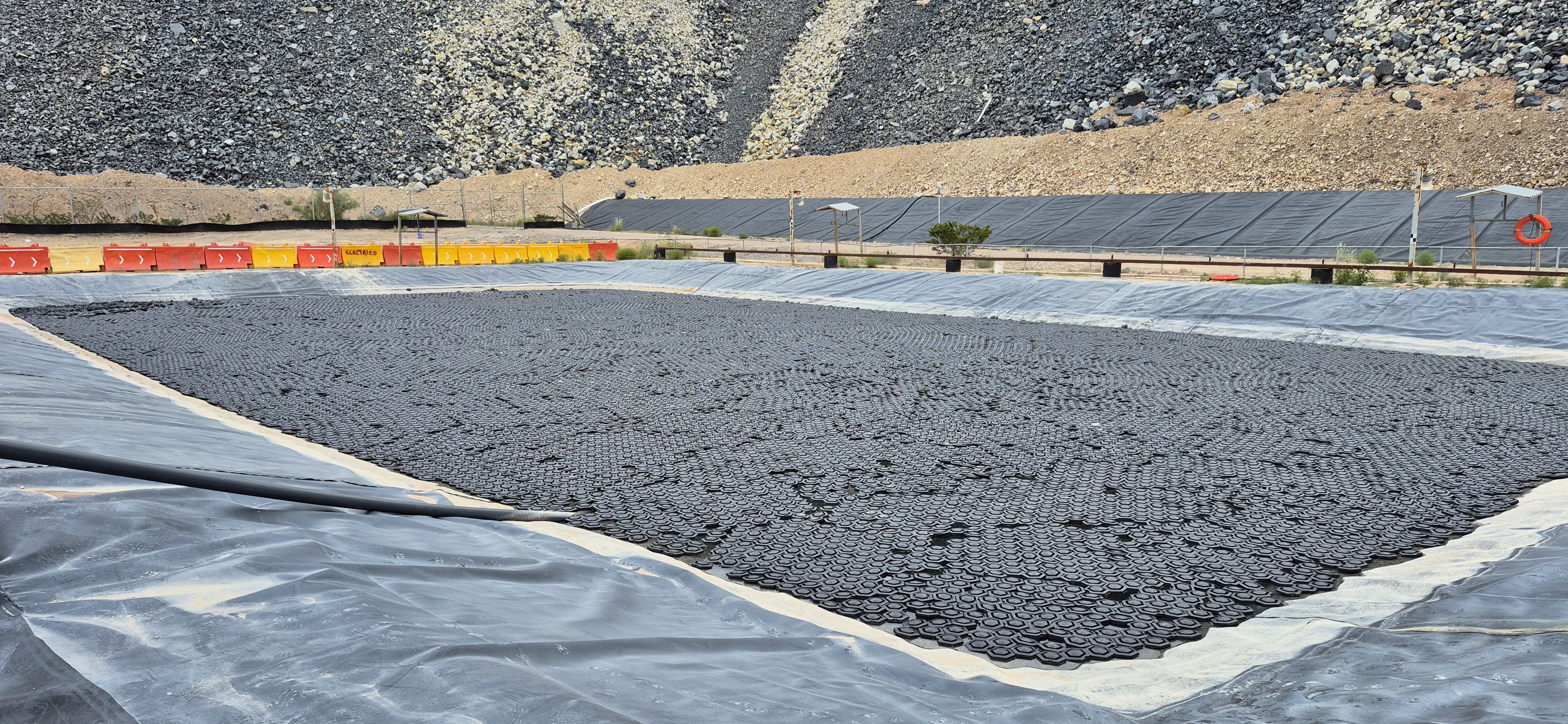 Reservoir covered with Covex at a mining site