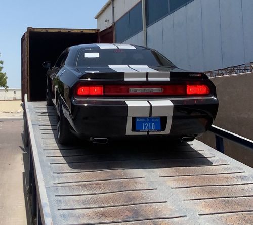 Dodge Challenger import export Dubai vers France