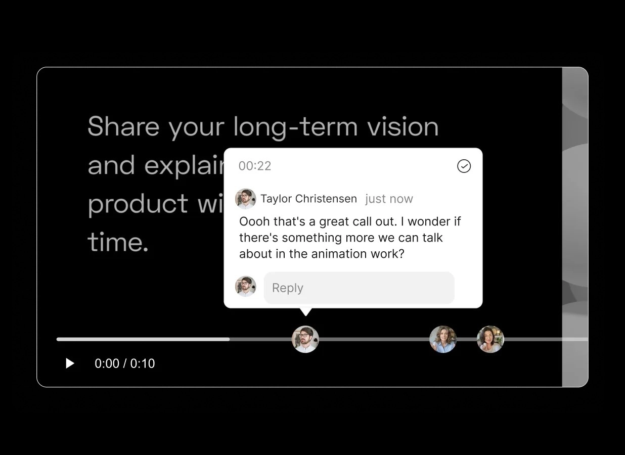 A video interface shows a paused frame with an on-screen comment box.