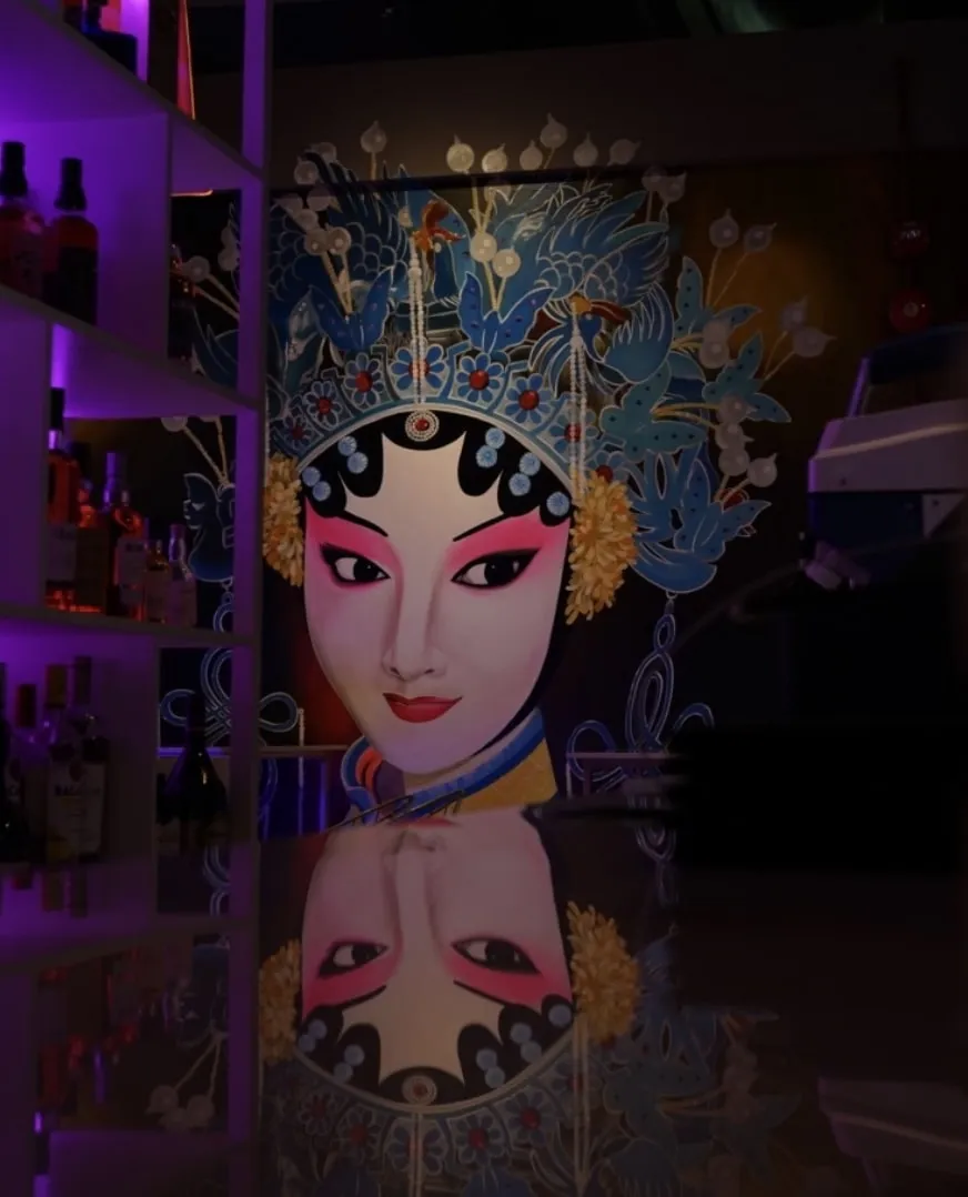 First Grill Singapore Bar interior decoration setting