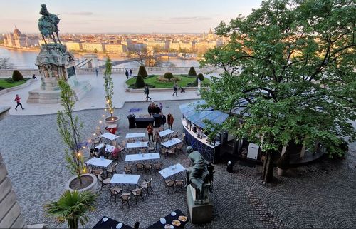 A Savoyai teraszon mutatta meg a Cseles, hogy mitől olyan cseles