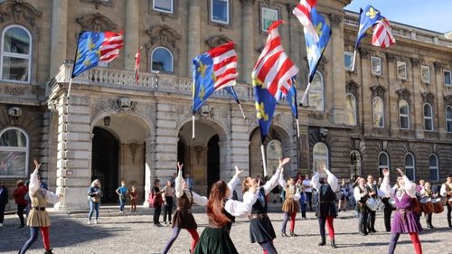 Közhírré tétetik: Ismét megelevenedik a Budavári Palotanegyedben a középkori Budavár!