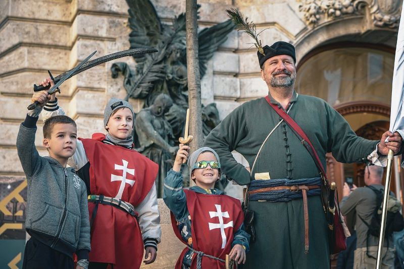 Október 19-én megelevenedik a lovagkor a Budavári Palotában!