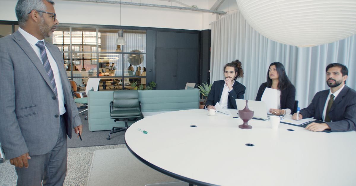 When Markets Shake, Founders Must Steady Each Other