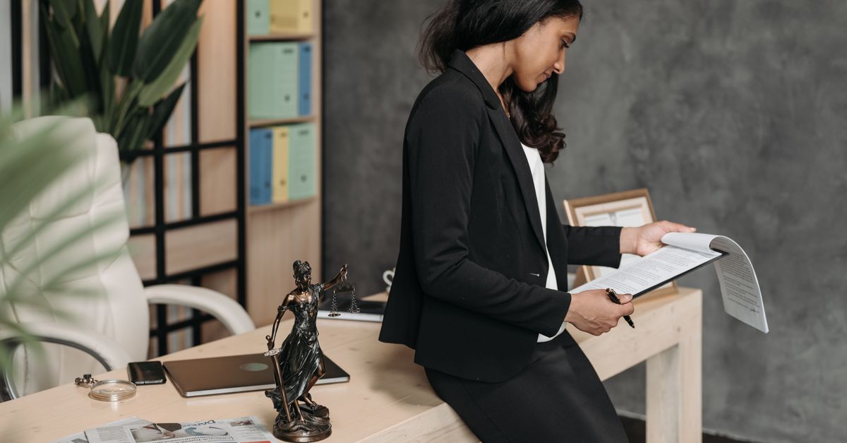 The Ultimate Compliance Checklist for UAE Business Licence Renewal