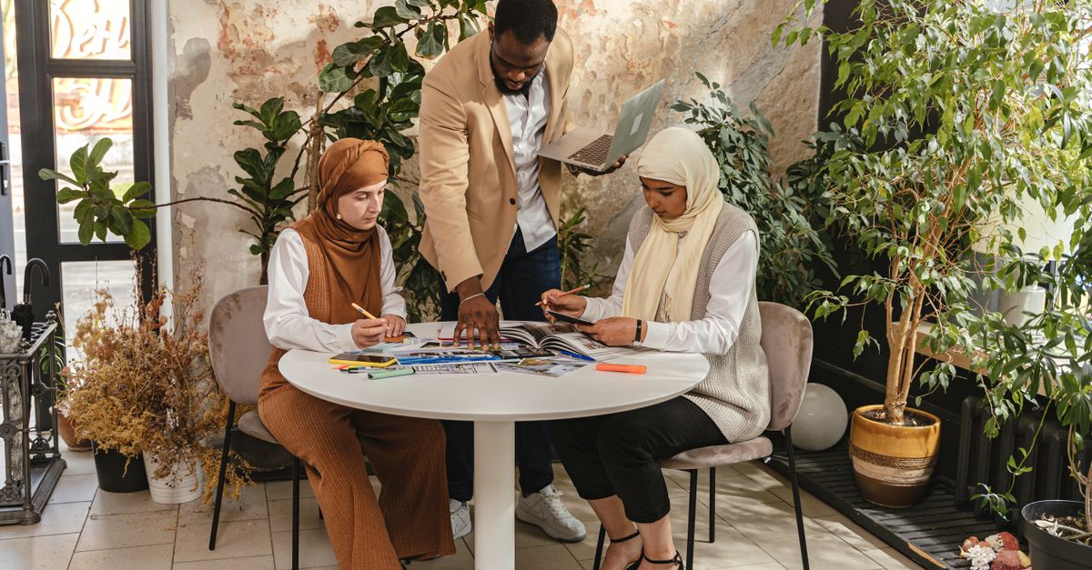 VAT for Travel Agencies and Tour Operators in the UAE (2026)