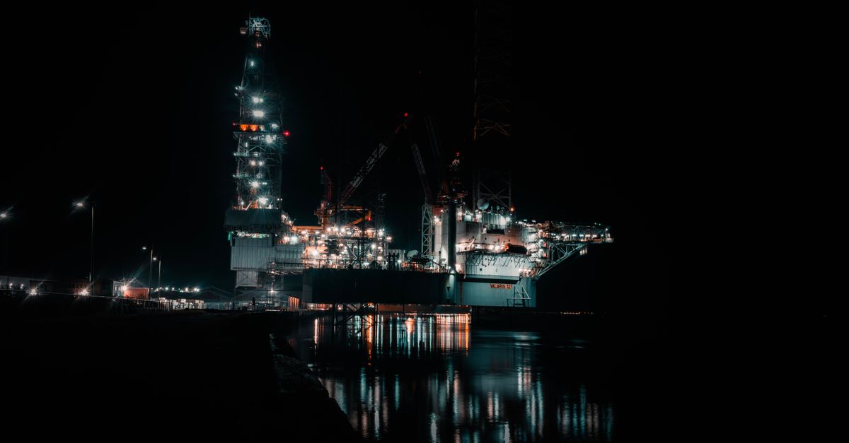 AML Compliance for Oil & Gas Service Providers in the UAE (2026)