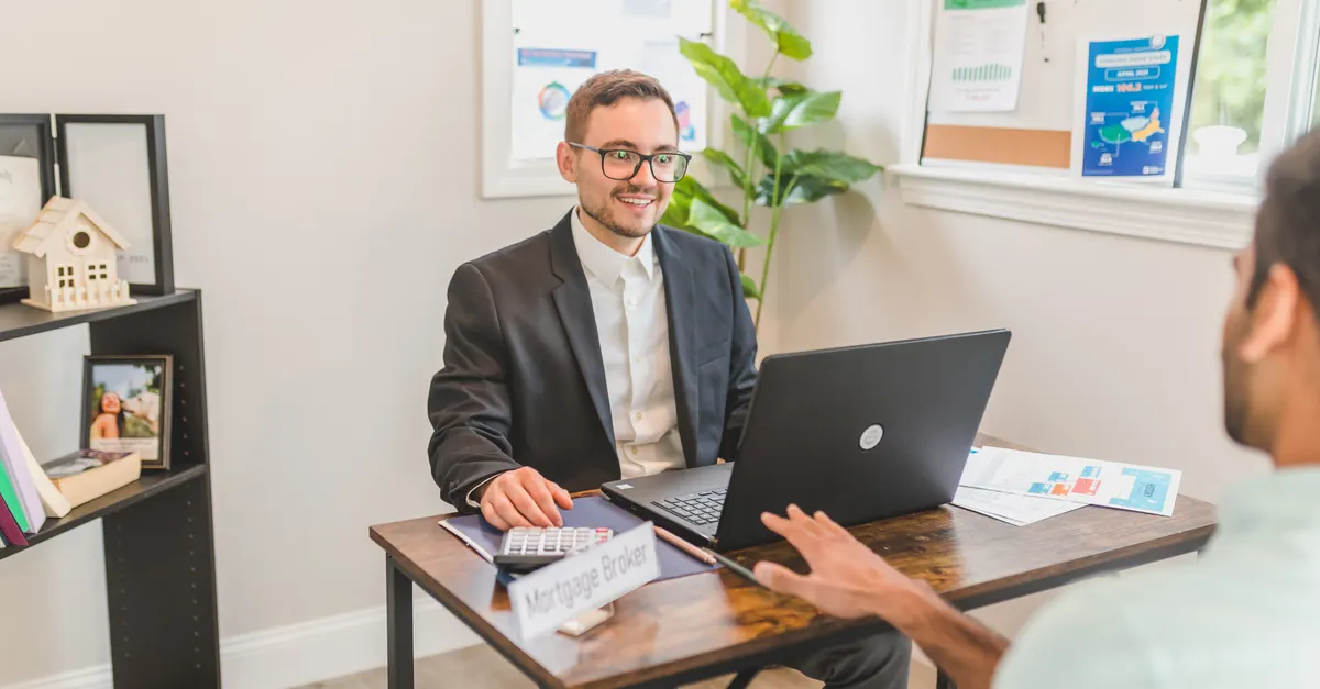 Best AML Compliance Consultants for Real Estate Brokers in the UAE (2026)