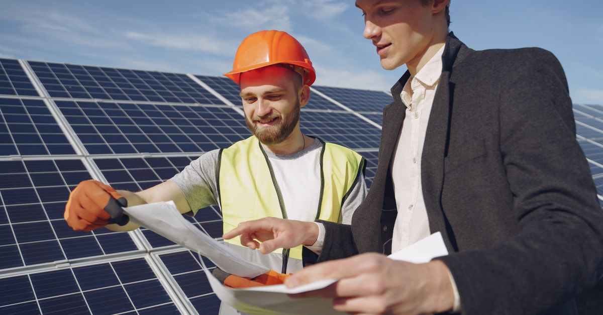 Bookkeeping for renewable energy and solar companies in the UAE (2026)