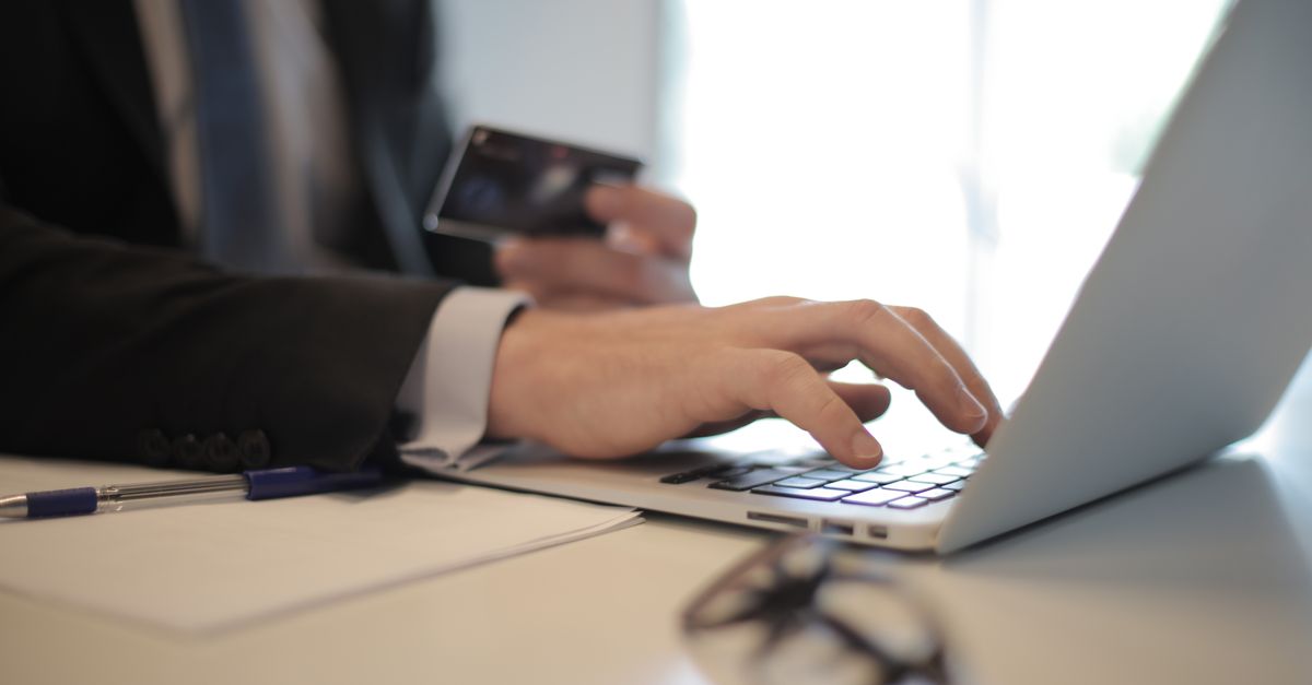 Outsourced CFO Services for E-commerce Businesses in the UAE (2026)