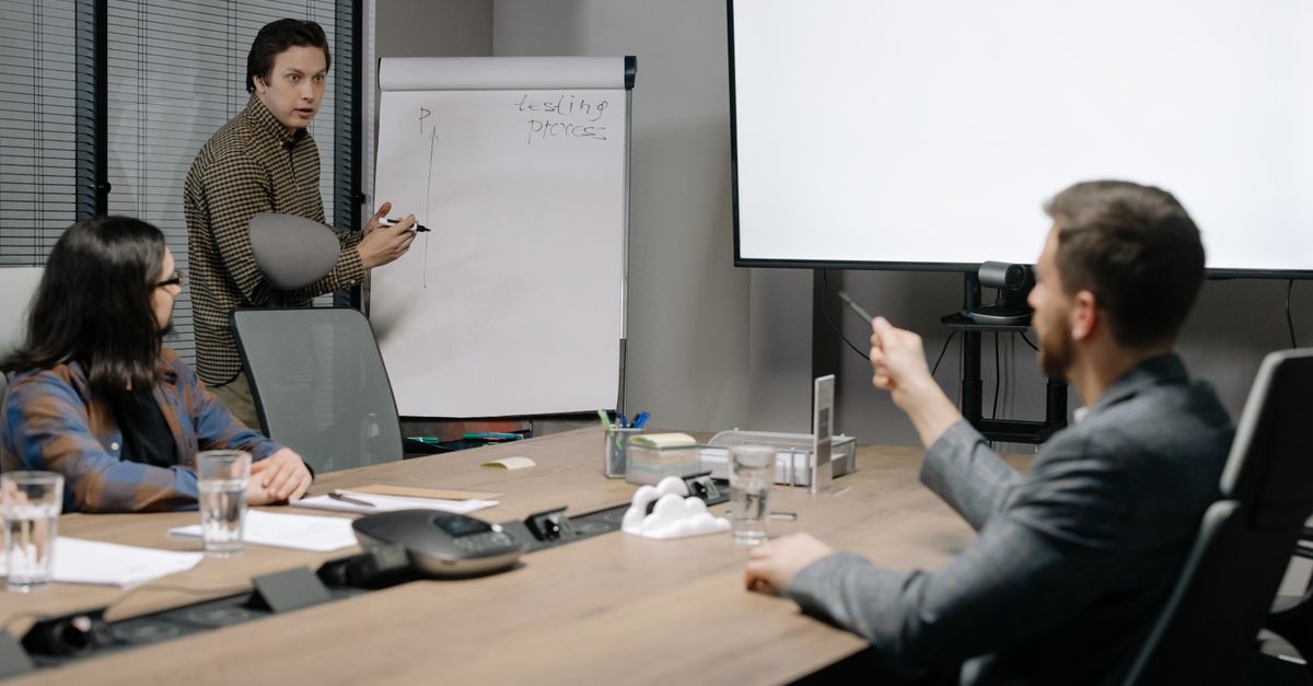 How to Choose an Outsourced CFO for Your UAE Business