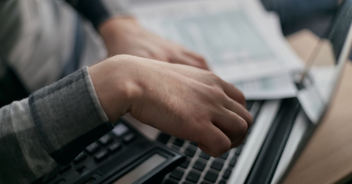  How to Choose the Right E-Invoicing Solution in the UAE (2026)