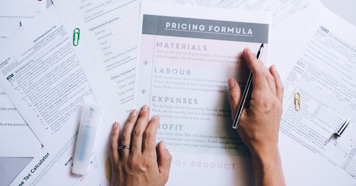 How to Calculate Gratuity in the UAE: Formula & Guide