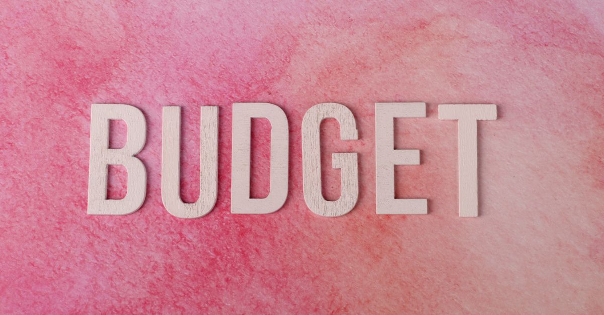 Budget Bookkeeping for UAE Small Businesses in 2026