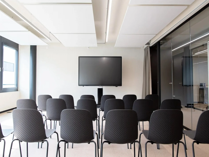 meetingraum-bestuhlt