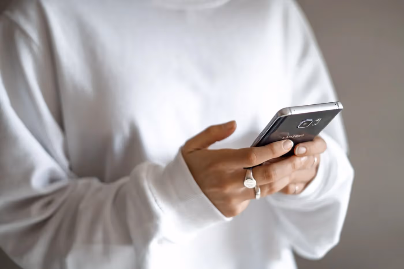 Socializing online: your mini safety guide