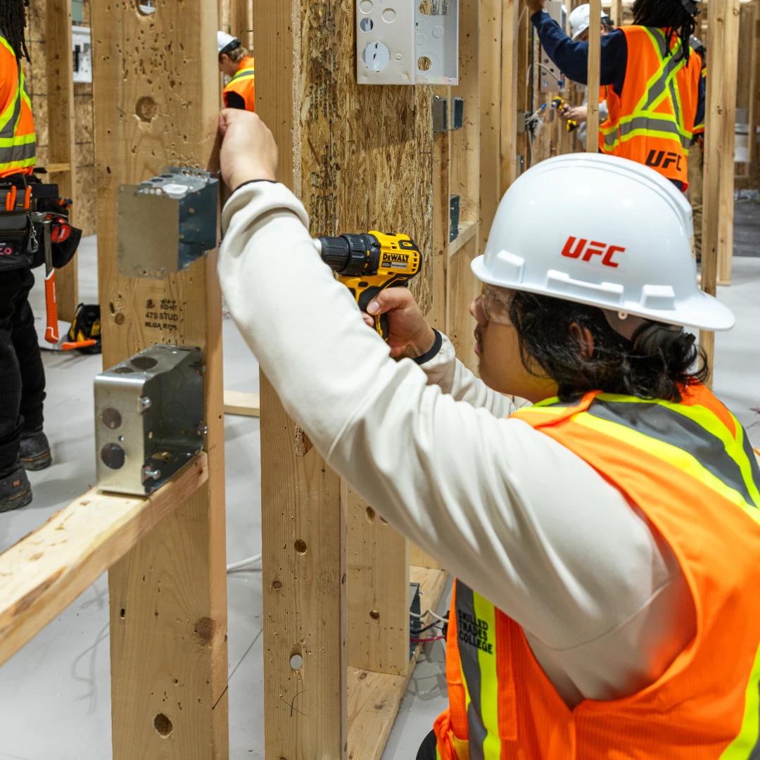 How to Become an Electrician