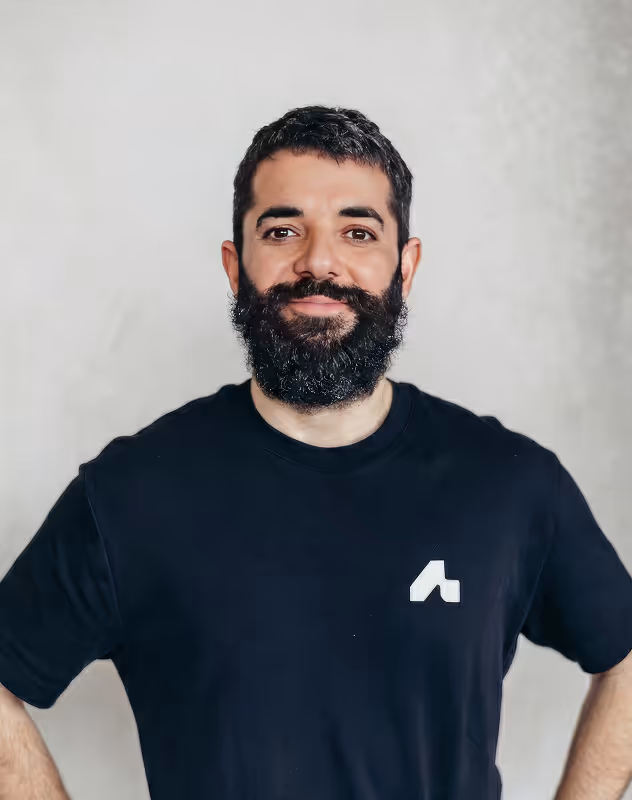 Micael Oliveira, CRO & Co-founder at Amplemarket