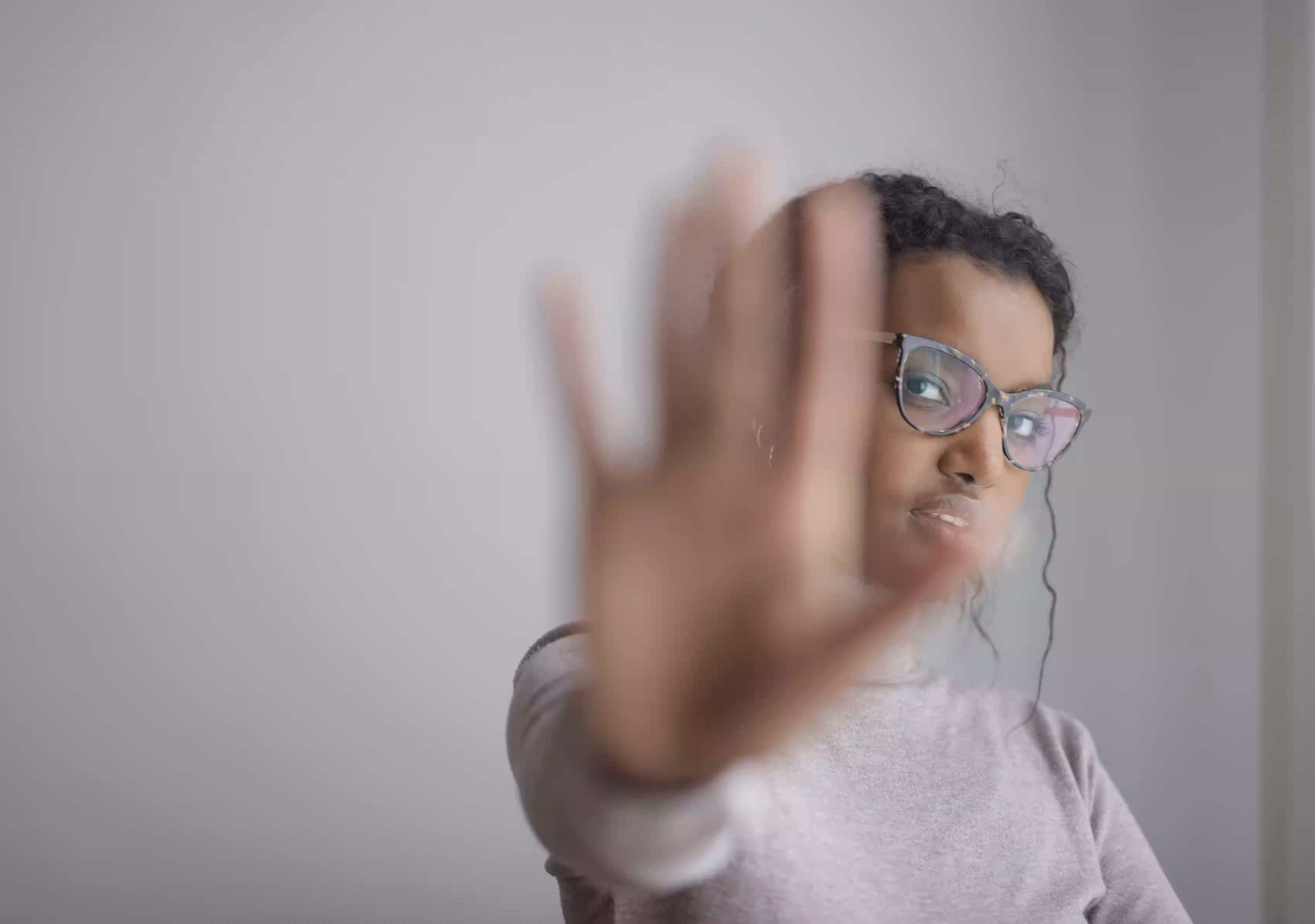 Blog thumbnail: 5 Mistakes to Avoid with Email Signature Marketing