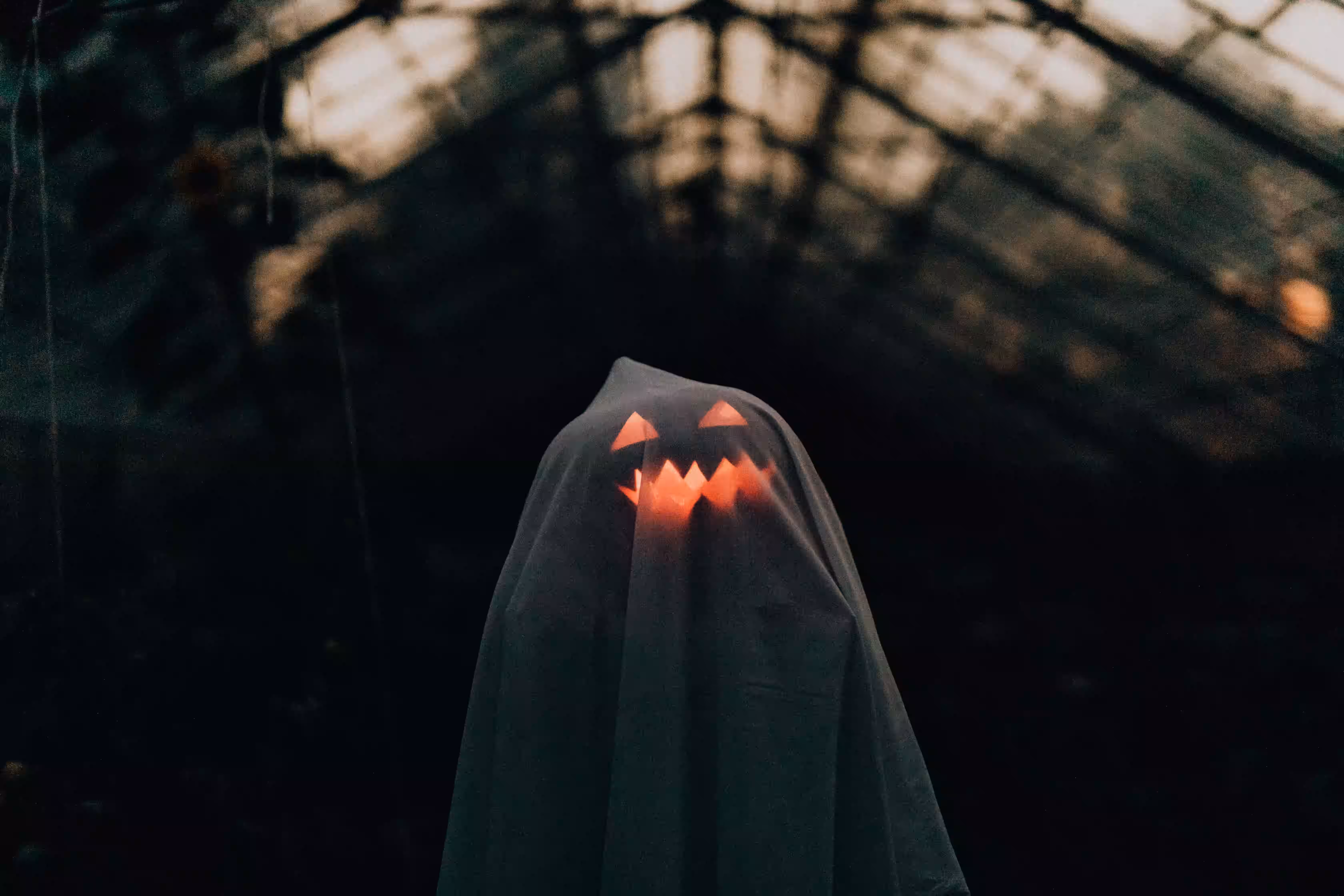 Blog post thumbnail: Halloween Email Signatures - Spooky seasonal email signature designs