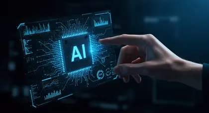 Dedo toca interface digital com chip de inteligência artificial