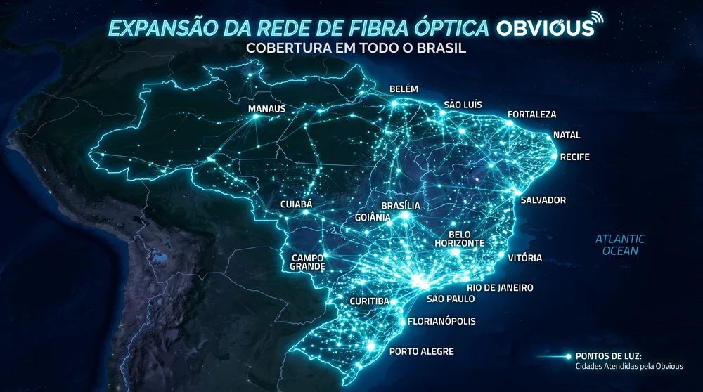 Mapa do Brasil com pontos luminosos da rede de fibra óptica Obvious.