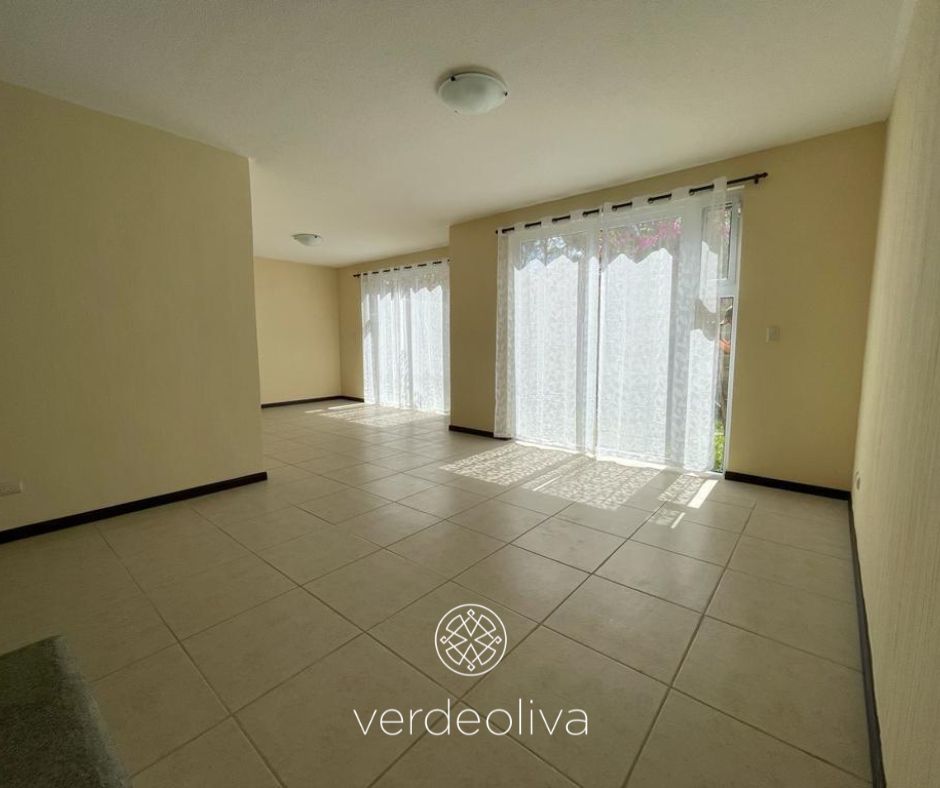 Casa en venta de 3 habitaciones, condominio Villas Campestre CAES